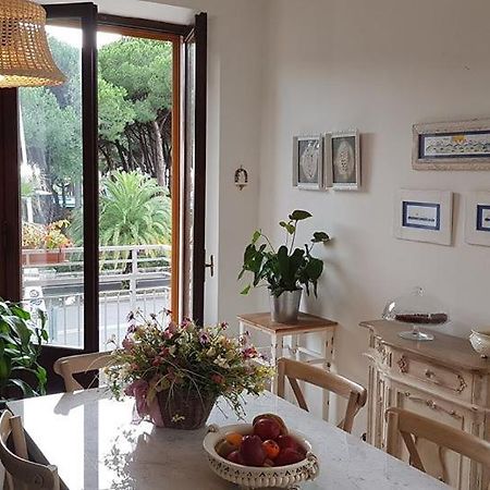 Brezza Marina Bed & Breakfast Marina Di Carrara Luaran gambar