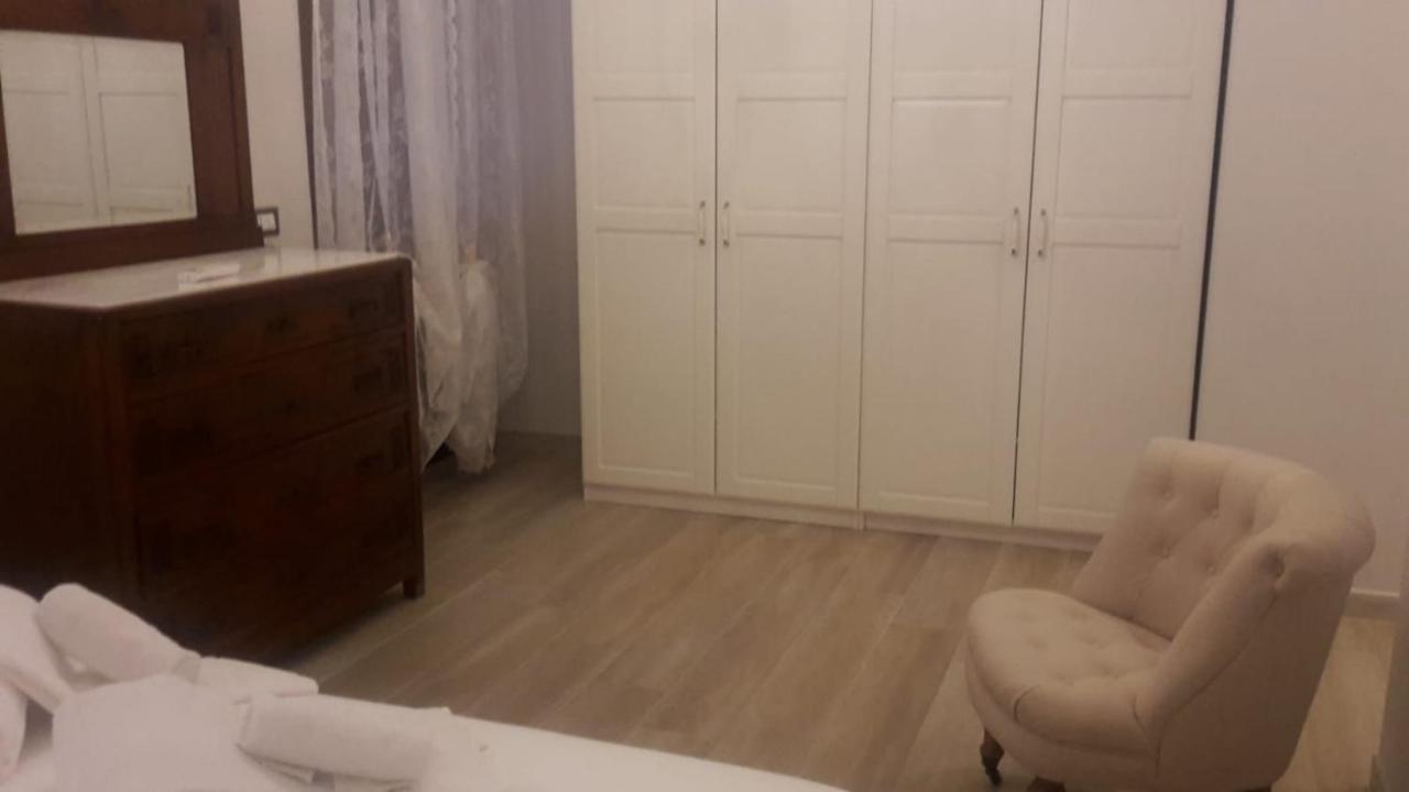 Brezza Marina Bed & Breakfast Marina Di Carrara Luaran gambar