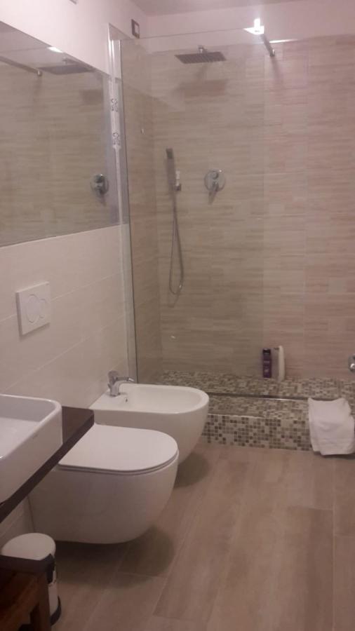Brezza Marina Bed & Breakfast Marina Di Carrara Luaran gambar