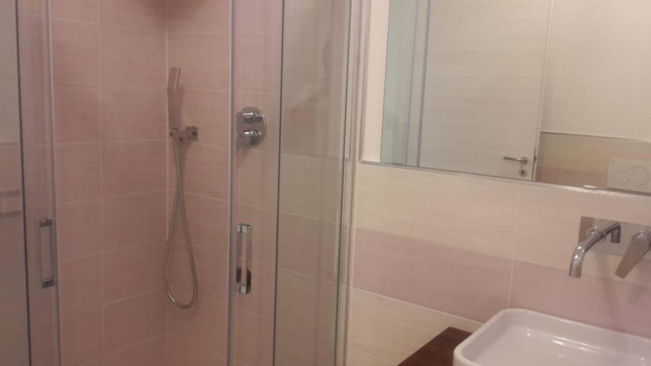 Brezza Marina Bed & Breakfast Marina Di Carrara Luaran gambar
