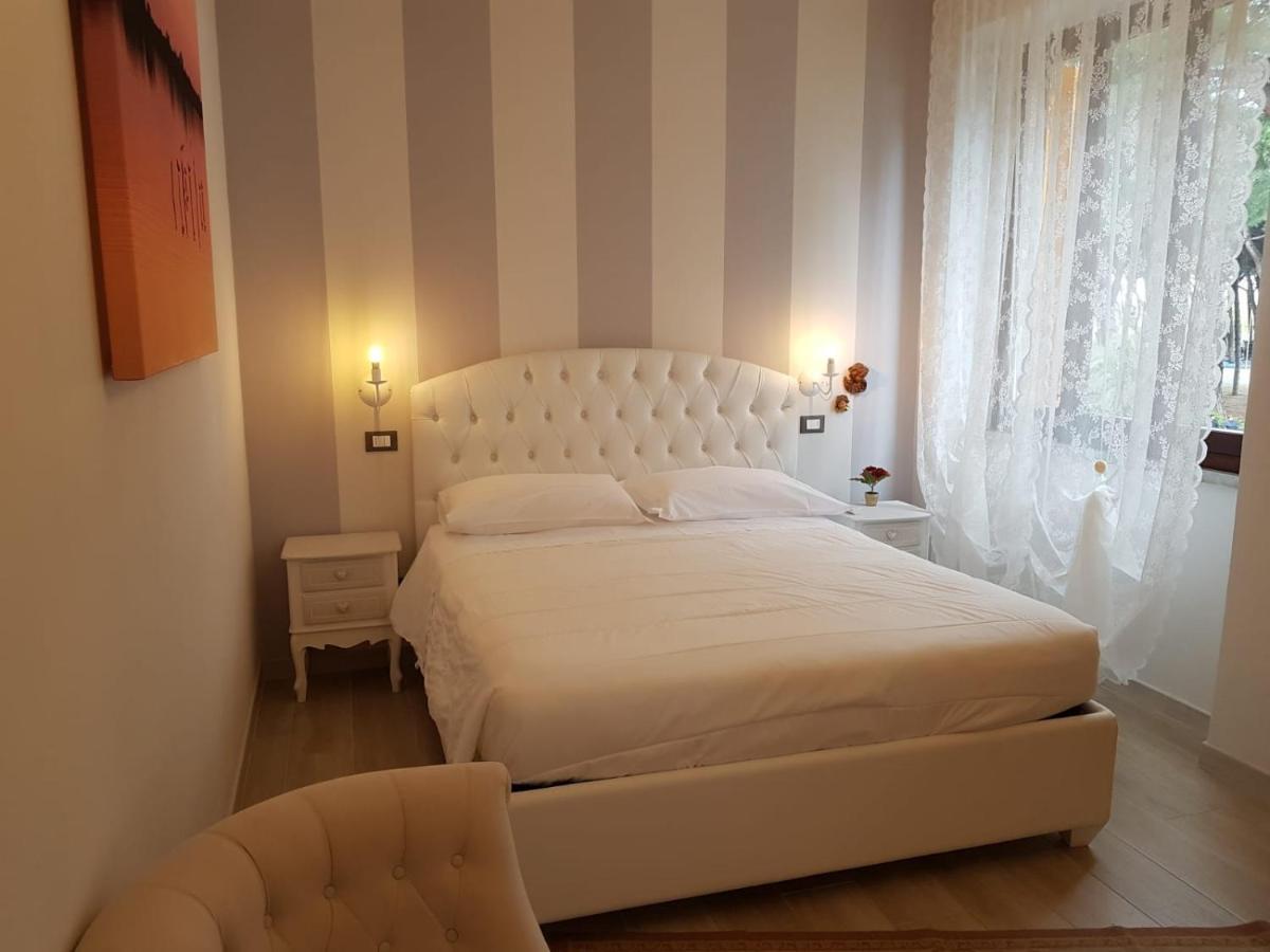 Brezza Marina Bed & Breakfast Marina Di Carrara Luaran gambar
