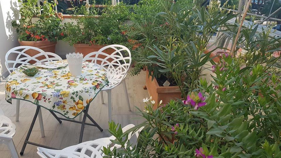 Brezza Marina Bed & Breakfast Marina Di Carrara Luaran gambar